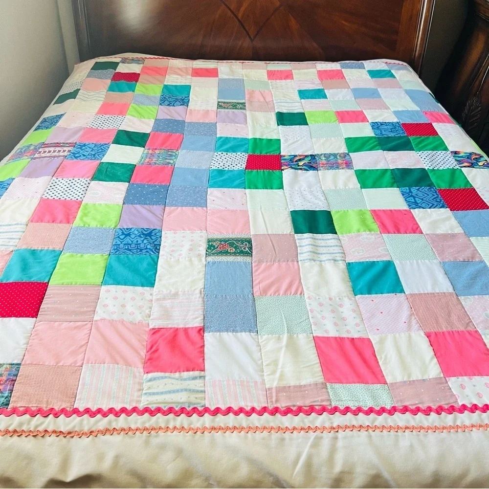 65”x92” Vintage 70’s Patchwork Crazy Squares Cotton Quilt.